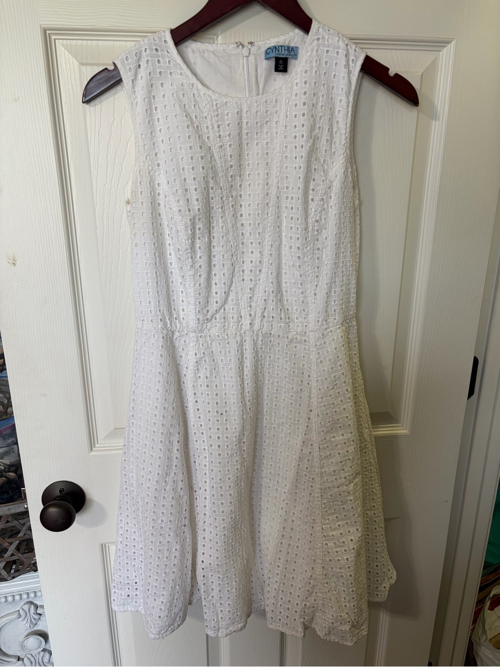 EUC Cynthia Rowley dress White Eyelet Sleeveless Fit & Flare Dress size 6